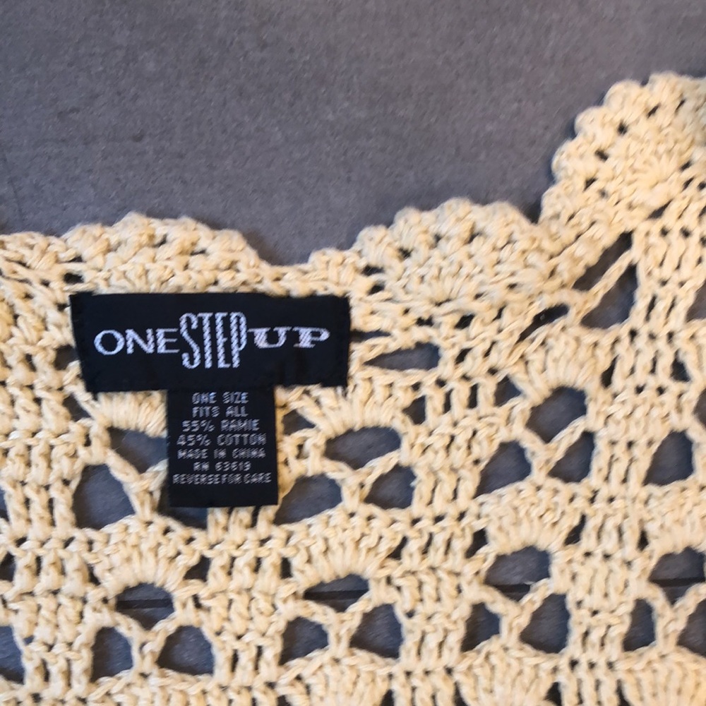 One Step Up Crocheted Vest - Picture 10 of 13